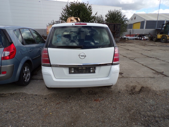 COMMUTATEUR COMPOSITE OPEL ZAFIRA B 13177916