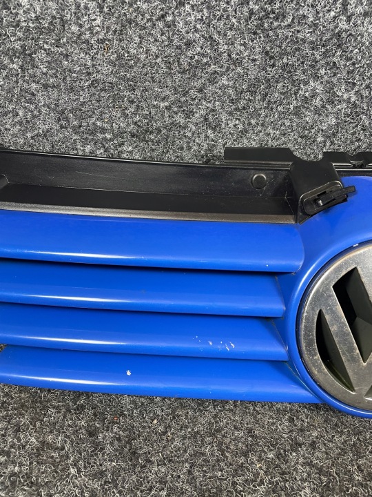 VW BORA GRILLE CALANDRE RADIATEUR 1J5853655C