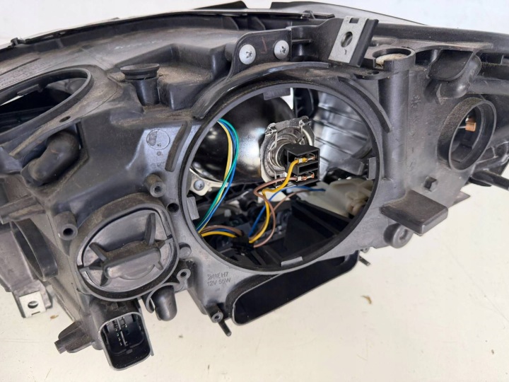 PHARE DROIT AVANT DROITE AVANT BMW F10 D1S DEPO EUROPE