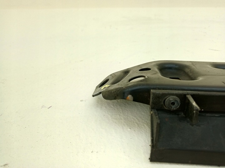 VOLVO S60 II S80 II XC60 I V70 III POUTRE SOUS RADIATEURS 31265124