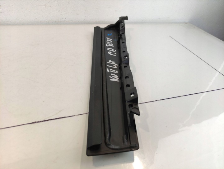 FORD KUGA MK2 MOULURE MONTANTS DROIT AVANT CJ54S20898