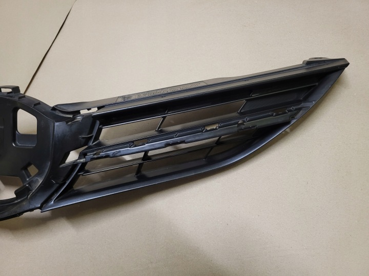 GRILLE CALANDRE RADIATEUR GRILLE PARE-CHOCS AVANT TOYOTA AURIS II 2 OE