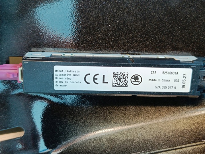 SKODA KAROQ 2020 R 1,5 TSI COUVERCLES DE COFFRE VITRE COUVERCLES DE COFFRE ENSEMBLE LF9R 57A827023A