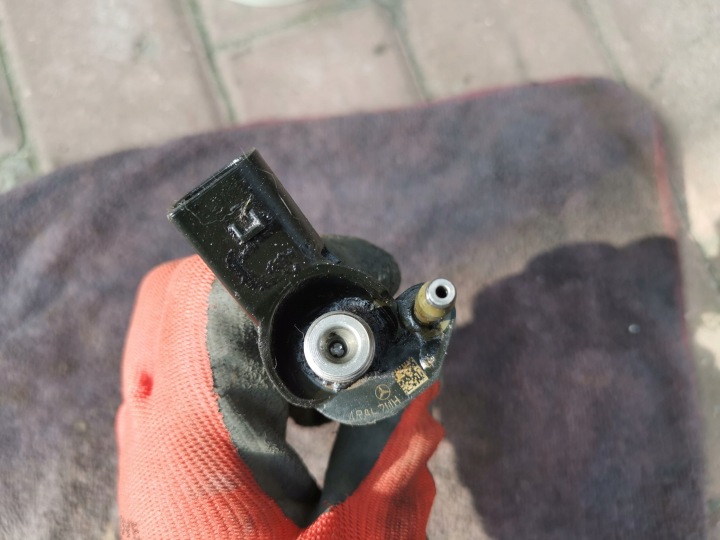 INJECTEUR MERCEDES VITO 3.0 CDI 0445115026