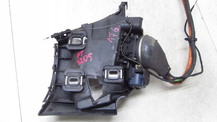MERCEDES W205 PRISE LADOWANIA A2055400904
