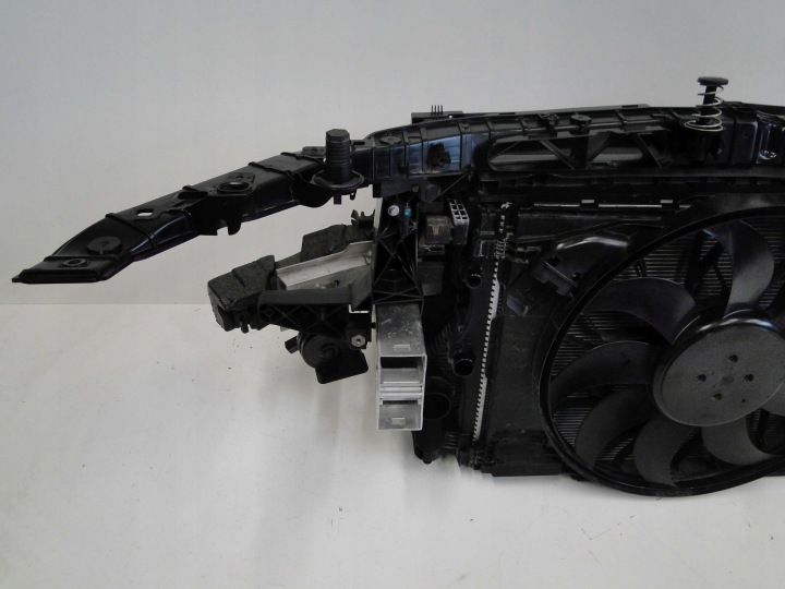 MERCEDES PANNEAU AVANT CZOLOWY RENFORCEMENT ENSEMBLE RADIATEURS AMG CLA 118 W118