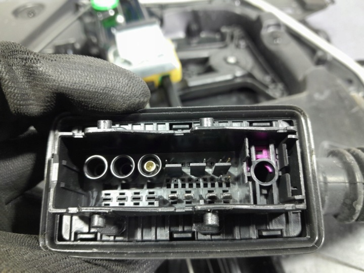 MERCEDES E W213 ÉLÉVATEUR PETIT MOTEUR VITRES AVANT DROIT A2137600100