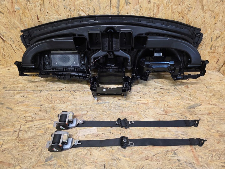 CONSOLE PLANCHE CUIR COCKPIT COURROIES SANS HEAD UP MERCEDES GLE GL W166 C166 292