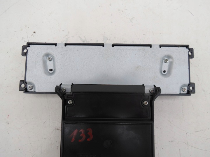 MONITEUR RADIO VOLVO V70 LLL 3.2 B R6 243 KM 07-16R 1988217