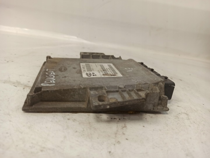 MAGNETI MARELLI CONTRÔLEUR MOTEUR P206 9646009780 9644955480 IAW48P2.3T