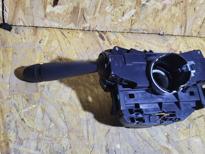 COMMUTATEUR COMPOSITE CITROEN C4 CACTUS 98139475ZD