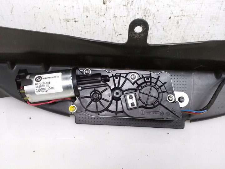 BMW X5 E70 2012 SERVOMOTEUR ÉLECTRIQUE ÉLÉVATEUR COUVERCLES DE COFFRE ARRIÈRE COUVERCLES DE COFFRE