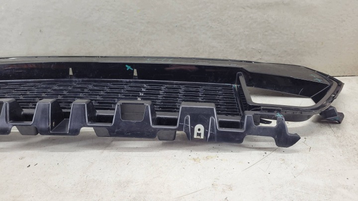 BMW X1 U11 GRILLE PARE-CHOCS AVANT PRZD 5A0B679