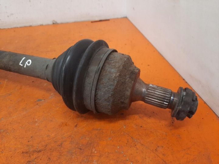 PEUGEOT 308 I T7 07-11 SW DEMI-ARBRE GAUCHE AVANT COURTE 5FW