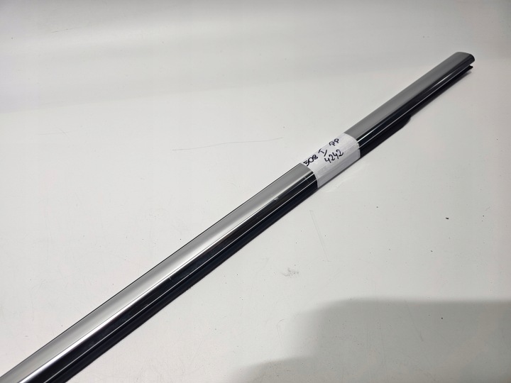 MOULURE RACLOIR DROIT AVANT PEUGEOT 508 I #4242
