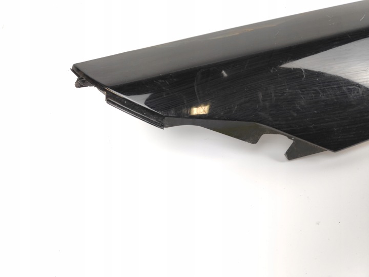SSANGYONG TIVOLI MOULURE PROTECTION REVÊTEMENT MONTANTS PORTES GAUCHE AVANT 79210-35010