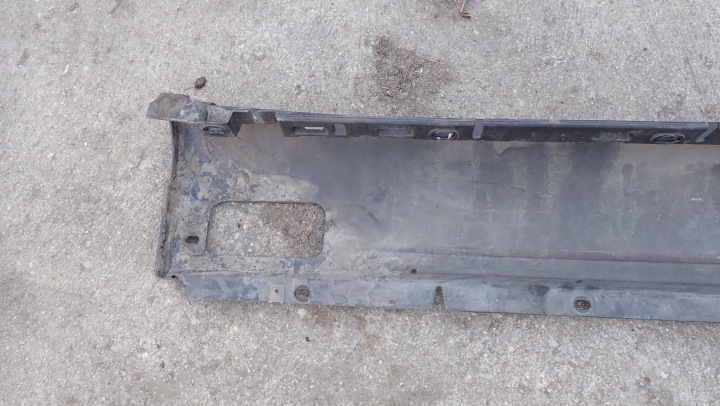 PORSCHE CAYENNE II MOULURE PROTECTION SEUIL DROITE 7P5