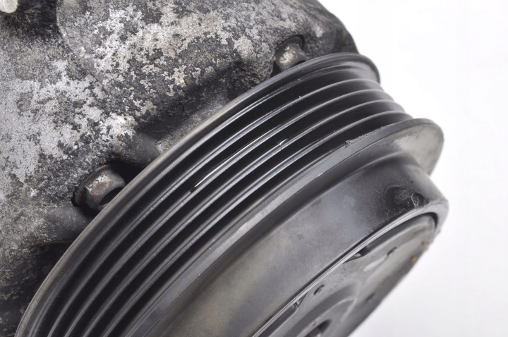 MERCEDES CLASSE A W169 COMPRESSEUR DE CLIMATISATION A0022304711
