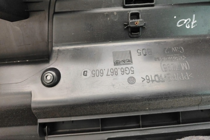 AUTRE PIÈCES WYKONCZENIA VW 5G6867715 1.4L 2015