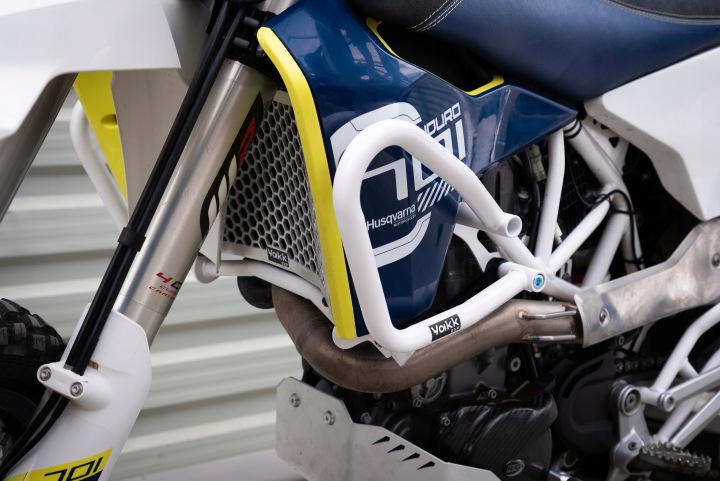 ARCEAU HUSQVARNA 701 KTM 690 GAS GAS 700 BLANC YAKK EXP