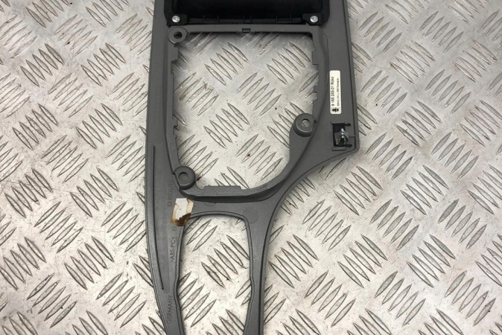 ENSEMBLE MOULURES ZEWNETRZNYCH BMW 5 TOURING (E61) 6976375 2.0L DIESEL 2009