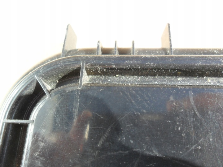 BOUCHON COUVERCLE PHARES AUDI A6 C6 2004-2011