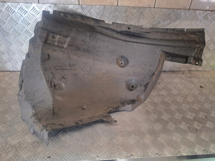 BMW X4 G02 F98 PASSAGE DE ROUE DROIT 10799510