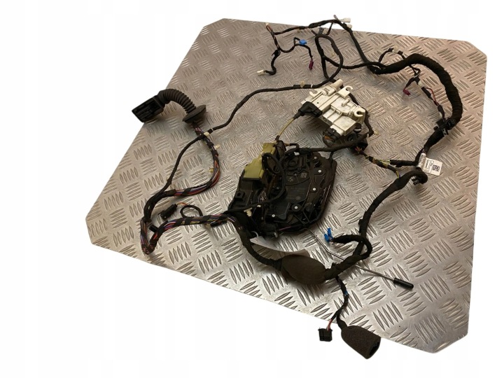 BMW 7 G11 G12 2017 SERRURE DE PORTE AVANT