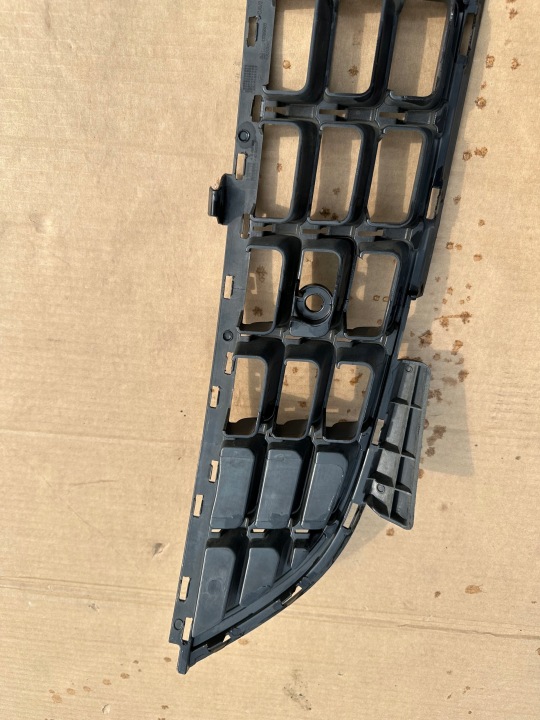 CORSA D LIFT GRILLE CENTRALE PARE-CHOCS AVANT