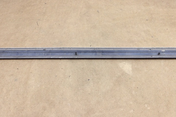VW PASSAT B5 RESTYLAGE MOULURE PORTES DROITE AVANT AVANT CHROME LB5N 3B0853516C