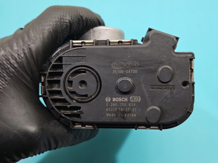 PAPILLON DES GAZ HYUNDAI I20 II 14-20 35100-04700 0280750634 1.2 16V