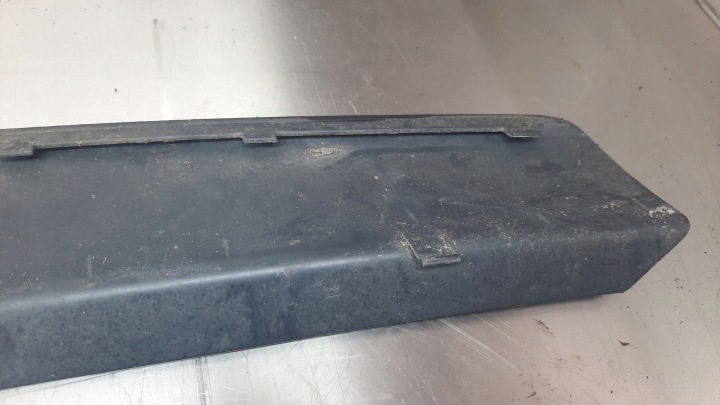 OPEL VECTRA C UNIVERSEL MOULURE DOUBLURE PARE-CHOCS ARRIÈRE 13100362