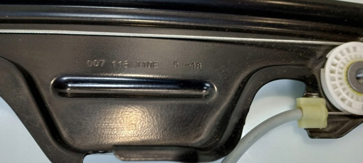 SERVOMOTEUR SERRURE COUVERCLES DE COFFRE BMW 8 G16 9448928