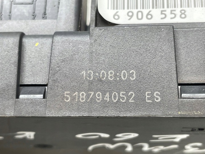 BMW 5 E60 E61 2004 CHÂSSIS MODULE FUSIBLES