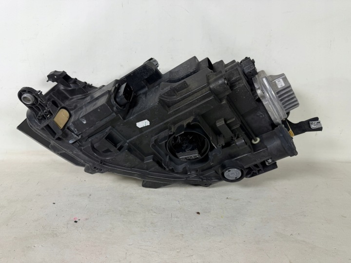 VOLKSWAGEN T-CROSS T CROSS PHARE LED DROITE AVANT 2GM941036B