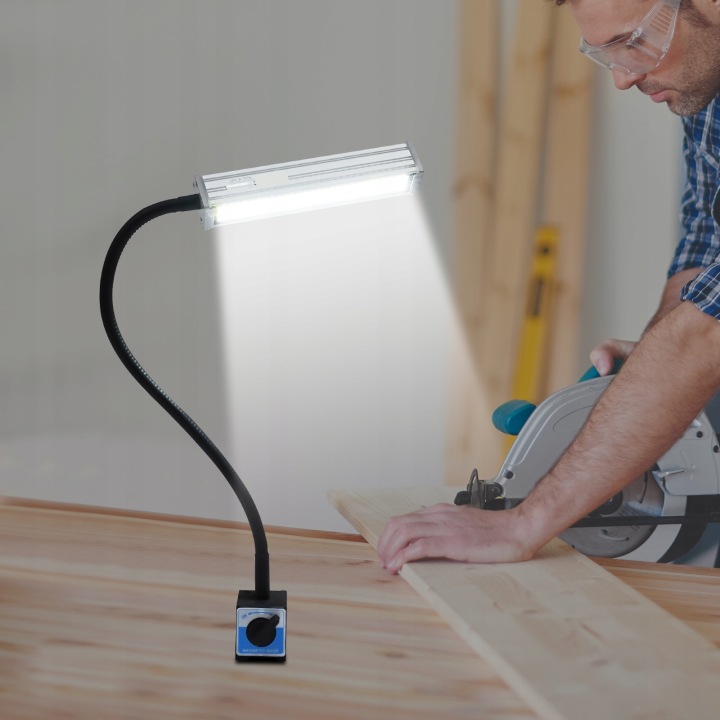 MAGNÉTIQUE PHARE TRAVAILLÉ LED AVEC ÉLASTIQUE TUYAU 120LM 10W IP50 VERS WARSZTATU