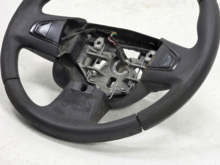 MASTER MOVANO III 3 10- VOLANT 34121932A 484300032R 1G MULTIFONCTION