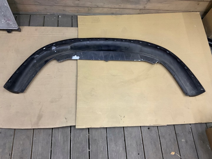 PARE-CHOCS AVANT SPOILER VOLKSWAGEN PASSAT B6 R-LINE. 3C0805903B