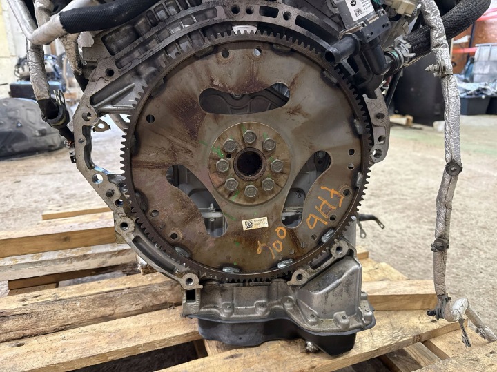 MOTEUR DODGE DURANGO 68233205AE