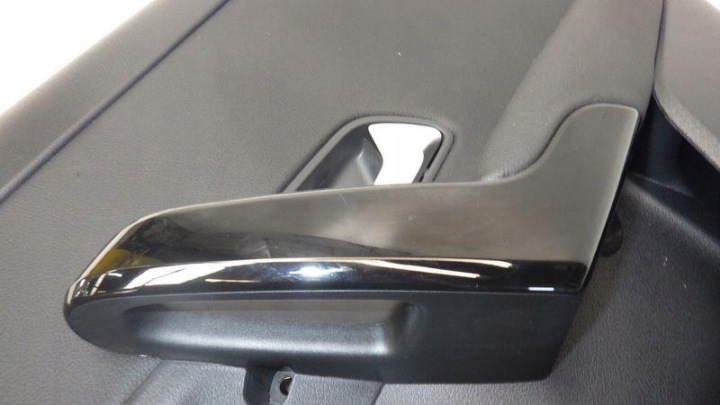 GARNITURE PORTES DROIT ARRIÈRE MERCEDES W177 A1777303600
