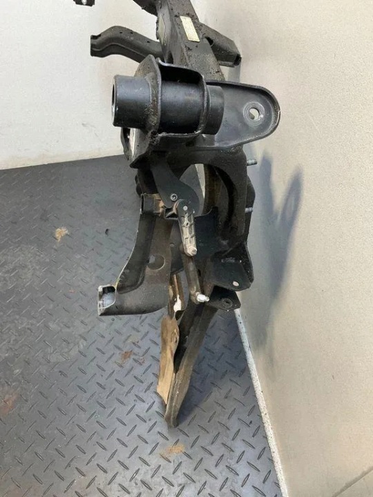 CHÂSSIS POUTRE CHÂSSIS BERCEAU AVANT BMW E90 E91 E92 E93 6777362 WLKP BONNES CONDITIONS EUROPE