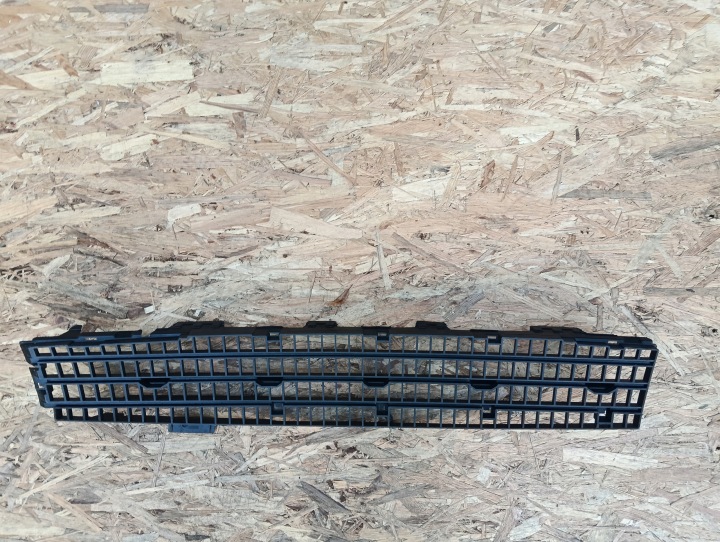 GRILLE PARE-CHOCS AVANT 1859960519 RENAULT CLIO III