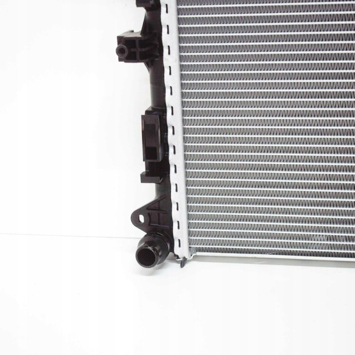 RADIATEUR MERCEDES-BENZ C 180 D C 200 D C 220 D ORIGINAL A0995001703