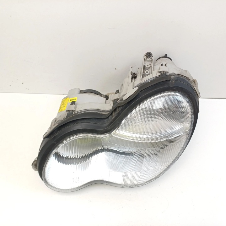 2003 MERCEDES-BENZ C W203 PROJECTEUR A2038200161