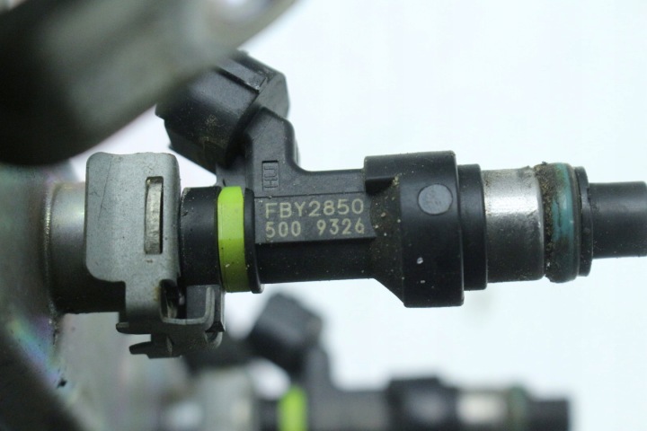 INJECTEUR CARBURANTS FBY2850 RENAULT LAGUNA III 2.0 16V ESSENCE M4R704