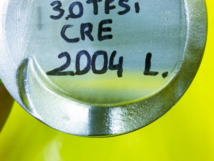 PISTON GAUCHE BIELLE BIELLE A6 C7 A7 Q5 A8 D4 S4 B8 Q7 3.0 TFSI CRE 84126
