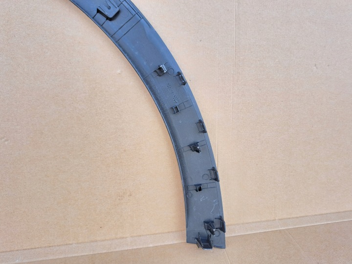 MOULURE REVÊTEMENT GARDE-BOUE GAUCHE AVANT KIA SPORTAGE V 5 GT-LINE 87713-R2300