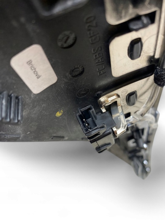 VOLVO XC90 MOULURE GARNITURE DE PORTE PORTES AVANT