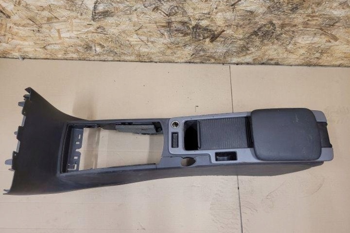 CONSOLE COCKPIT VOLVO V50 (MW) 30755375 2.0L DIESEL 100KW 2006