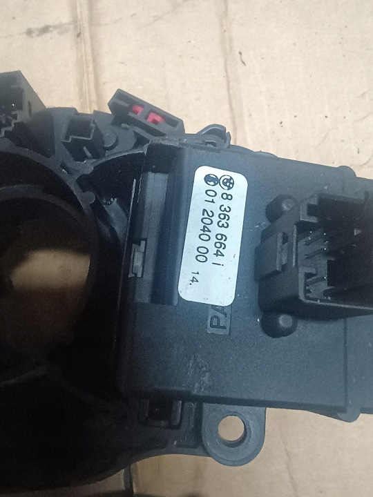 COMMUTATEUR COMPOSITE 8363664668 BMW E46